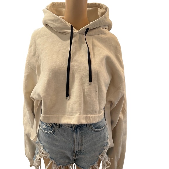 Thick and cozy cropped hoody 🩷 - Picture 5 of 9